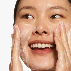 All About Clean   2-in-1 Cleansing + Exfoliating Jelly 150 ml