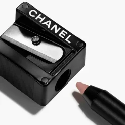 CHANEL LE CRAYON LÈVRES online kaufen | baslerbeauty