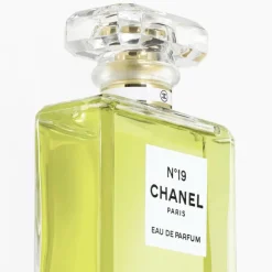 CHANEL N°19 EAU DE PARFUM ZERSTÄUBER 10 | baslerbeauty