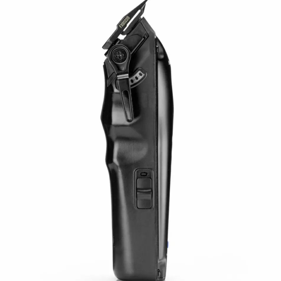 Compact LO-PRO FX Clipper FX820E black