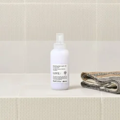 Essential Haircare Love  SMOOTHING Lightweight Milk 150 ml
