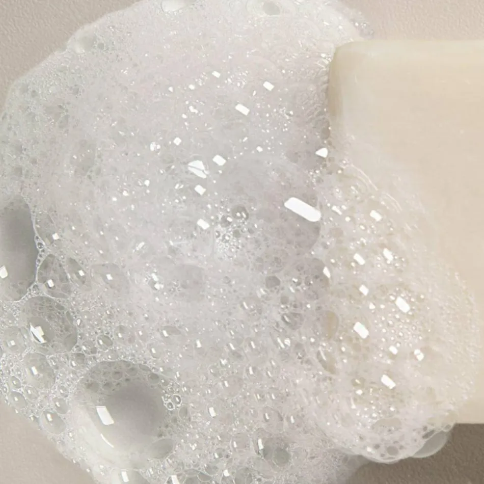 Essential Haircare Momo Shampoo Bar 100 g