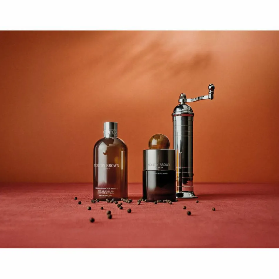 Re-charge Black Pepper Infinite Bottle Bath & Shower Gel 400 g