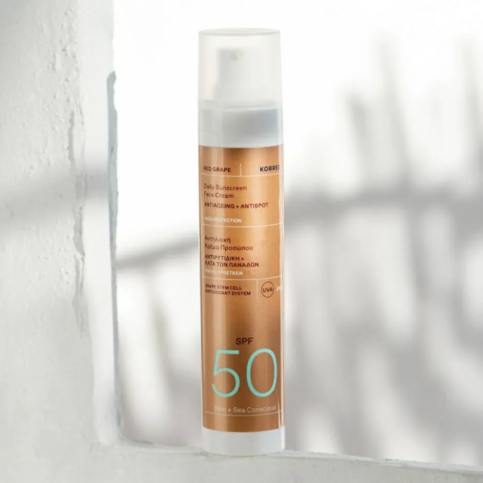 Red Grape Daily Sunscreen Face Cream Antiageing + Antispot SPF 50 50 ml